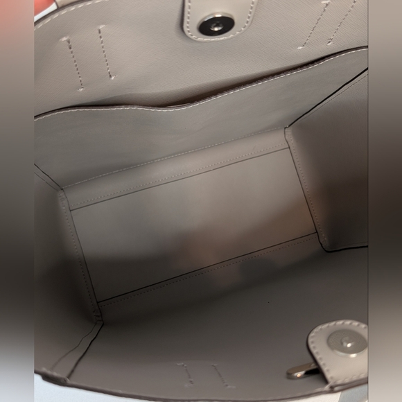 Michael Kors Vincent Large White And Metallic Silver Canvas Tote Coin Pouch NWT - Picture 7 of 9